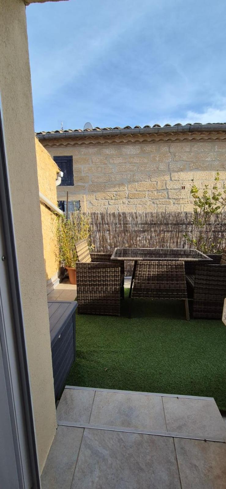 Proche D'Uzes La Terrasse Du Soleil Levant Collias Eksteriør bilde